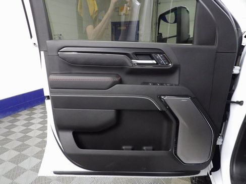 Used 2025 GMC Sierra 2500 AT4X image 60