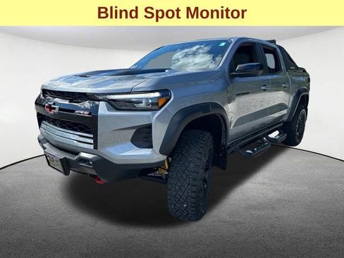 Certified 2025 Chevrolet Colorado ZR2 w/ Midnight Edition AWD/4WD image 6
