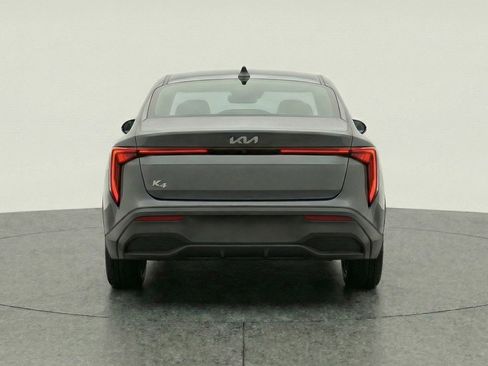 Used 2025 Kia K4 LXS image 7