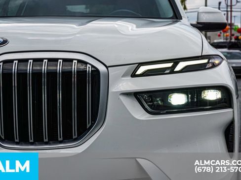 Used 2025 BMW X7 xDrive40i image 12