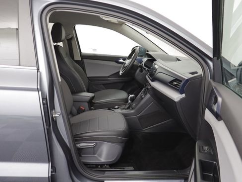 Used 2022 Volkswagen Taos SE image 18