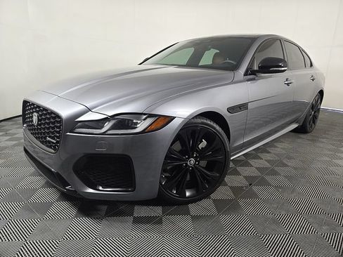 Used 2024 Jaguar XF R-Dynamic SE RWD image 1
