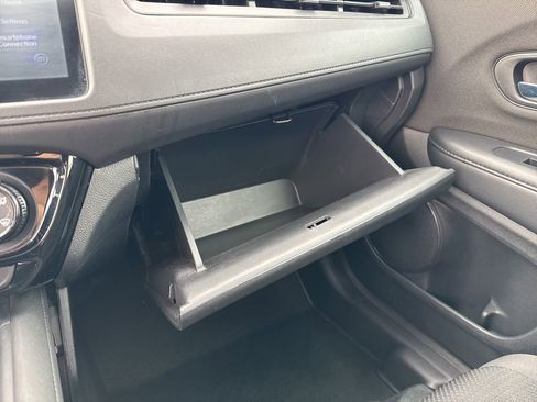 Used 2019 Honda HR-V Sport image 25