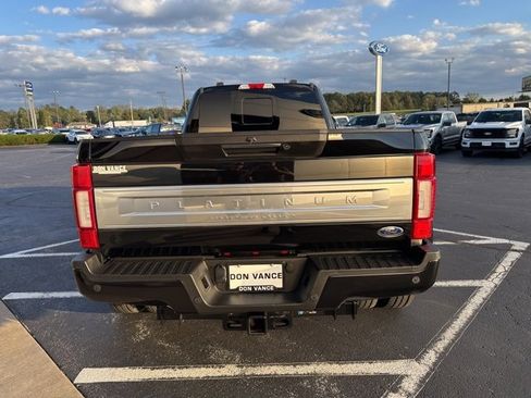 Used 2022 Ford F450 Platinum w/ FX4 Off-Road Package image 5
