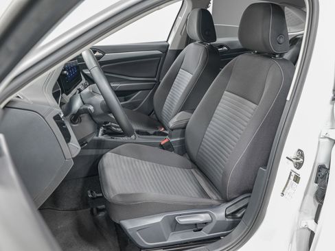 Used 2025 Volkswagen Jetta S image 17