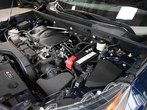 Used 2019 Toyota RAV4 XLE Premium w/ All Weather Liner Package AWD/4WD image 34