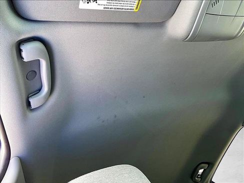 Used 2023 Chevrolet Equinox LT w/ Driver Convenience Package FWD image 17