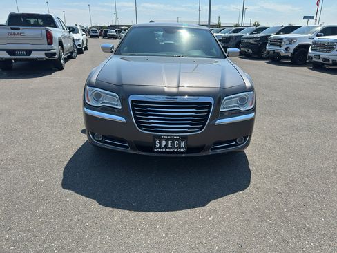 Used 2014 Chrysler 300 C w/ Beats Audio Group RWD image 8