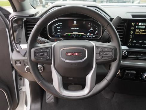 Used 2025 GMC Sierra 1500 SLT AWD/4WD image 27