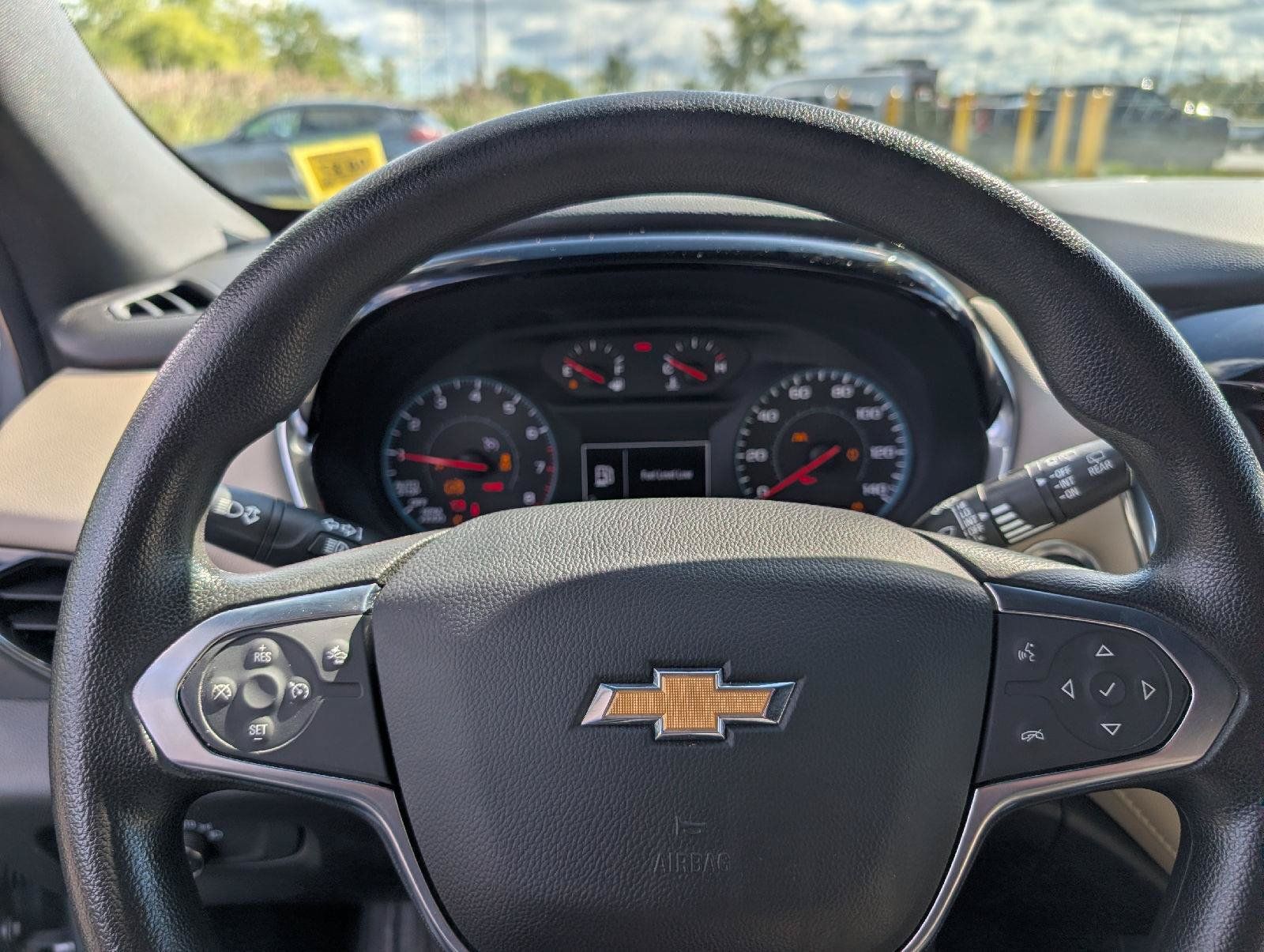 Used 2023 Chevrolet Traverse LS AWD/4WD image 15