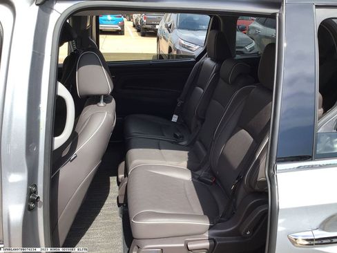 Used 2023 Honda Odyssey Elite image 9