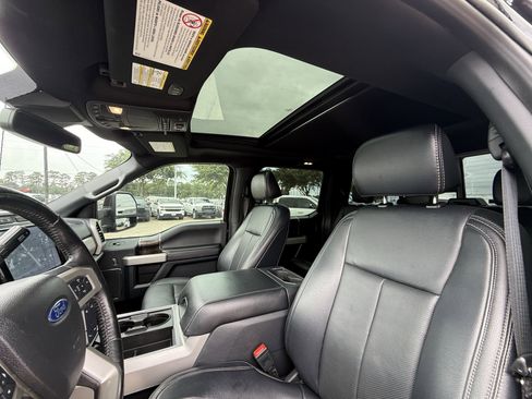 Used 2022 Ford F250 Lariat w/ Tremor Off-Road Package AWD/4WD image 28