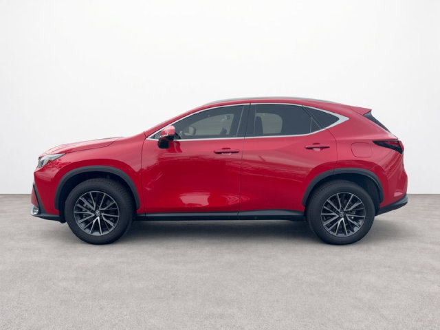 Used 2024 Lexus NX 250 FWD w/ Towing Package (2000 Lbs) image 2