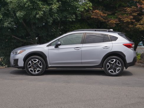 Used 2019 Subaru Crosstrek 2.0i Limited w/ Moonroof Package w/Navigation AWD/4WD image 17