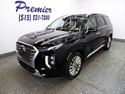 Used 2020 Hyundai Palisade Limited w/ Winter Weather Package FWD image 1