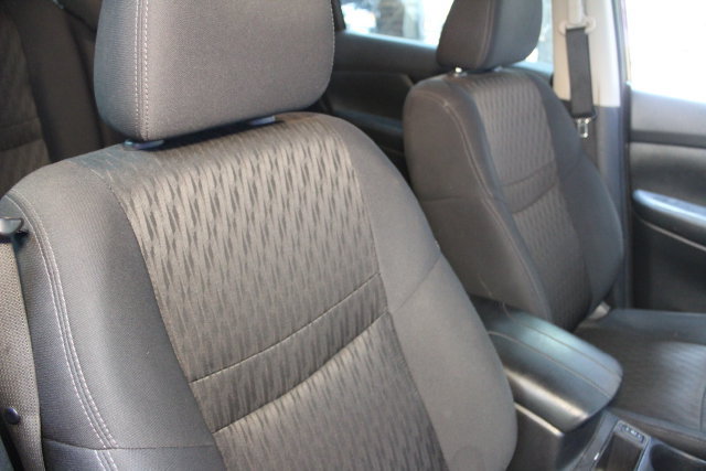 Used 2020 Nissan Rogue S AWD/4WD image 11