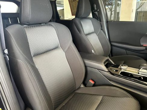 Used 2025 Mitsubishi Outlander ES FWD image 21
