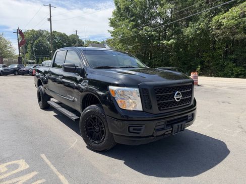 Used 2017 Nissan Titan S RWD image 1