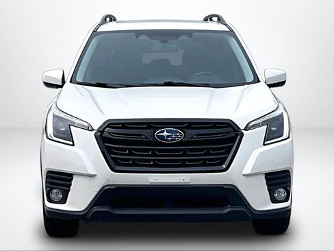 Used 2022 Subaru Forester Premium AWD/4WD image 4