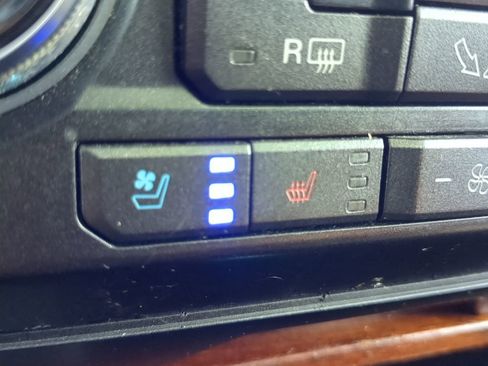 Used 2018 Ford F150 King Ranch image 29