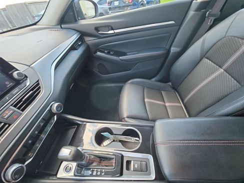 Used 2025 Nissan Altima 2.5 SR AWD/4WD image 23