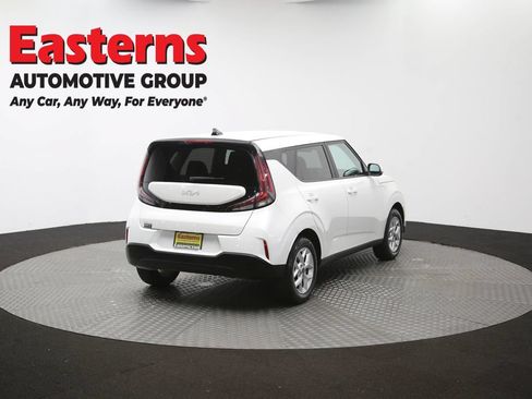 Used 2024 Kia Soul LX w/ Option Group 015 FWD image 39