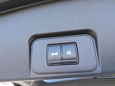 Used 2024 Nissan Rogue Platinum w/ Platinum Premium Package image 24