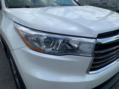 Used 2015 Toyota Highlander Plus AWD/4WD image 34