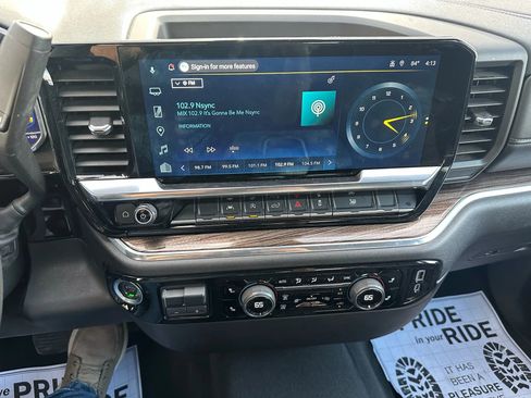 Used 2025 Chevrolet Silverado 1500 LT image 26