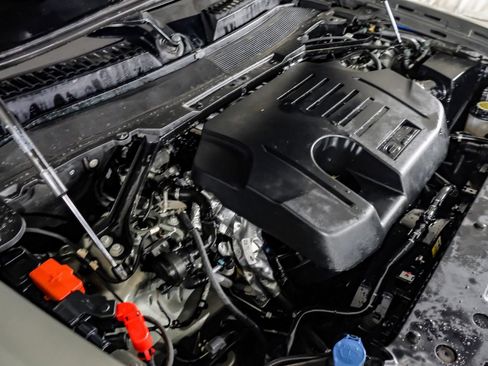 Used 2023 Land Rover Defender 110 X image 48