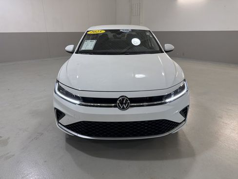 Used 2025 Volkswagen Jetta S FWD image 2