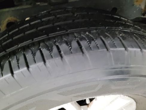 Used 2019 Nissan Frontier SV image 24