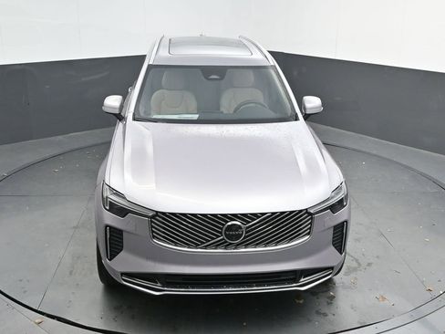 New 2026 Volvo XC90 B6 Plus w/ Protection Package Premier AWD/4WD image 29