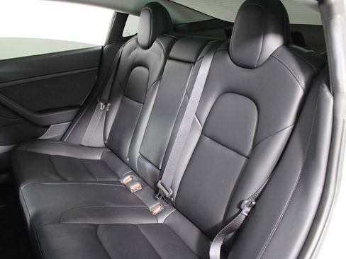 Used 2023 Tesla Model 3 Standard Range image 22