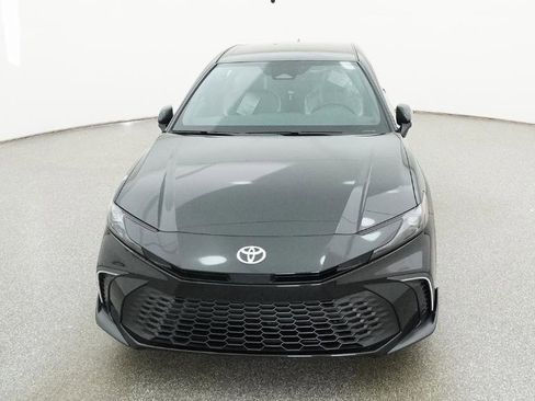 New 2026 Toyota Camry SE FWD image 2