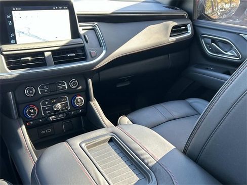 Used 2024 Chevrolet Suburban RST image 28