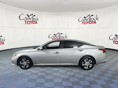 Used 2020 Nissan Altima 2.5 S FWD image 5