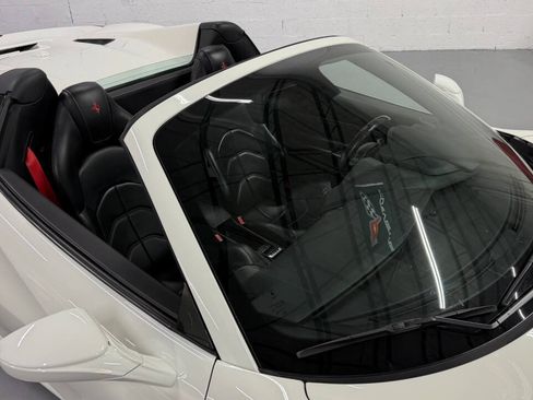 Used 2019 Ferrari 488 Spider RWD image 6