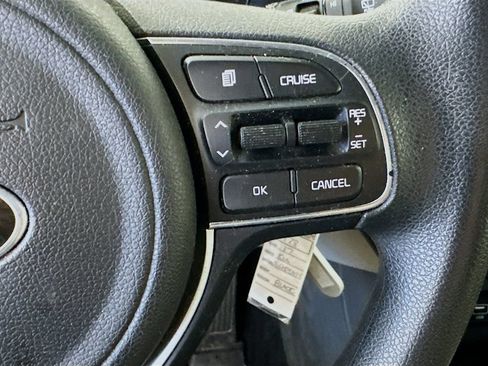 Used 2017 Kia Sportage LX AWD/4WD image 24