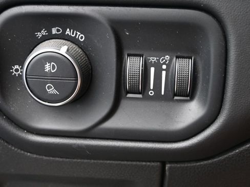 Used 2022 RAM 1500 Limited w/ Body-Colour Bumper Group AWD/4WD image 35