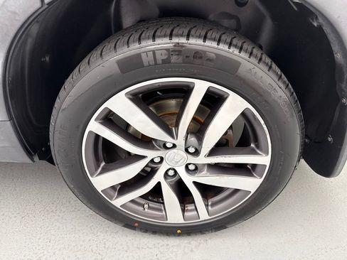 Used 2016 Honda Pilot Touring image 6