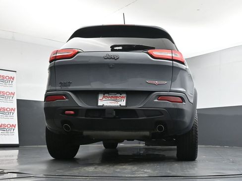 Used 2014 Jeep Cherokee Trailhawk w/ Comfort/Convenience Group image 38