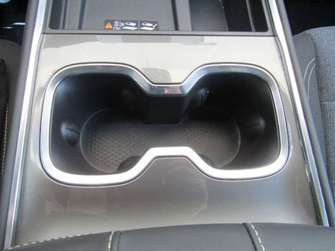 Used 2025 GMC Acadia Elevation image 49