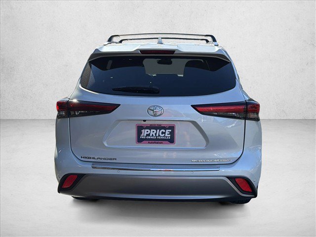 Used 2022 Toyota Highlander Platinum AWD/4WD image 6