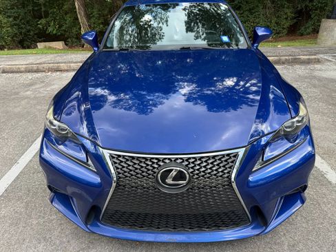 Used 2016 Lexus IS 200t image 2