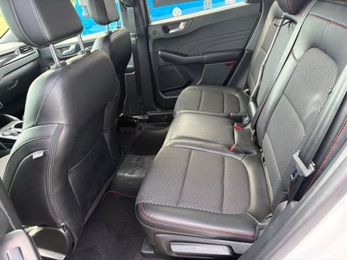 Certified 2023 Ford Escape ST-Line Select w/ Tech Pack #2 AWD/4WD image 5