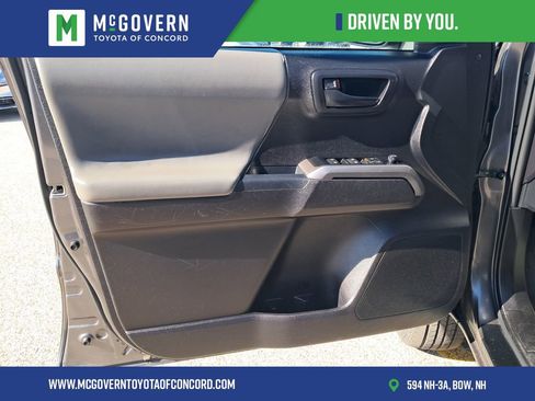 Used 2023 Toyota Tacoma SR5 AWD/4WD image 12