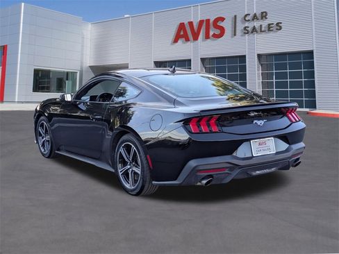 Used 2024 Ford Mustang Premium image 7