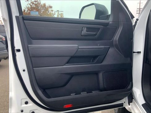 New 2026 Toyota Tundra SR image 10