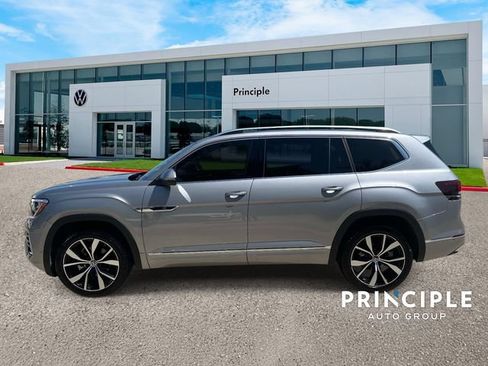 Used 2026 Volkswagen Atlas SEL Premium R-Line AWD/4WD image 6